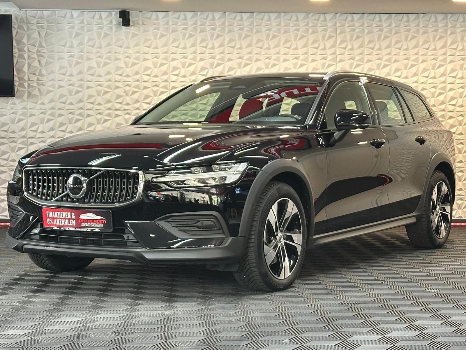 Volvo V60 CrossCountry 4x4 MEMORY#LH#CARPLAY#LEDER#AHK foto 4