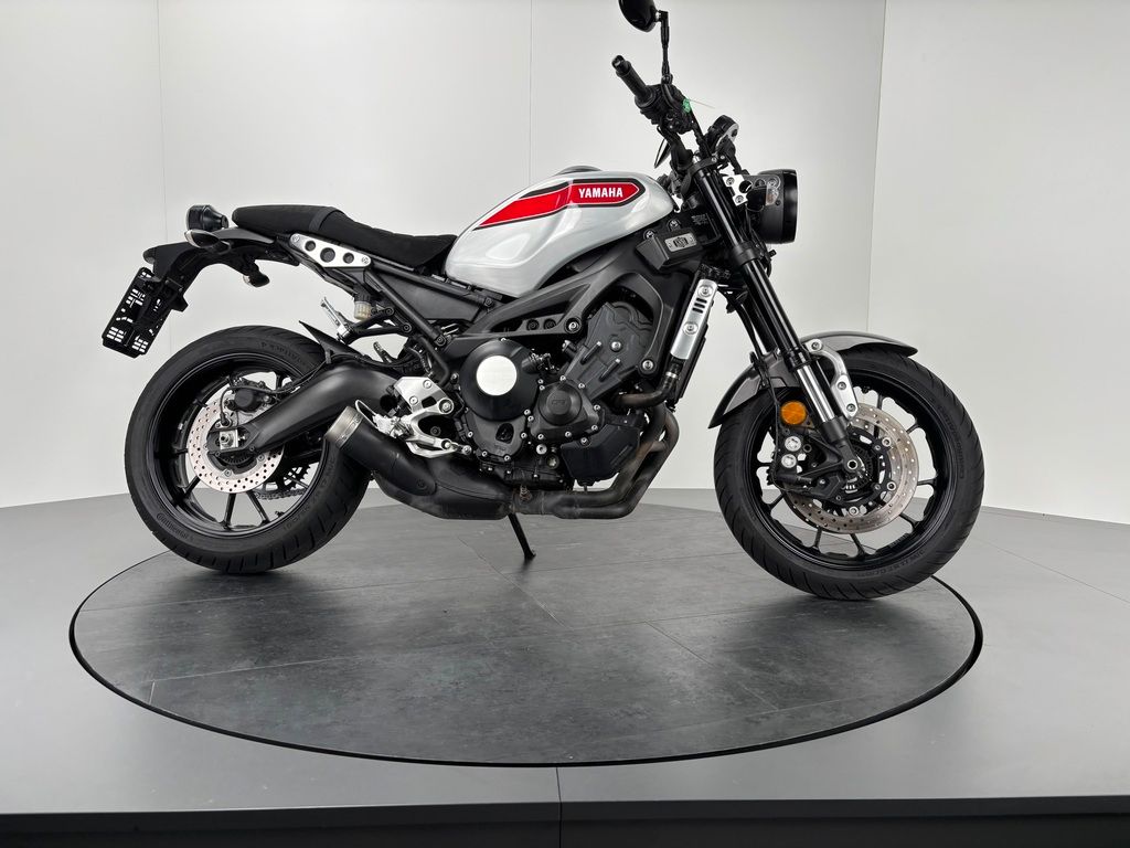 Fahrzeugabbildung Yamaha XSR 900 *TOP-ZUSTAND *SERVICE NEU