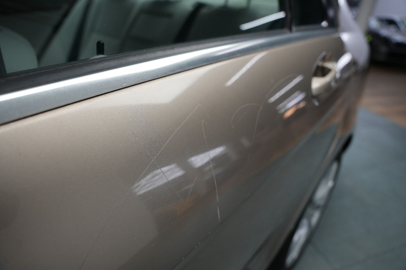 Fahrzeugabbildung Mercedes-Benz C 200 CDI BlueEfficiency/Limousine/TÜV/Xenon