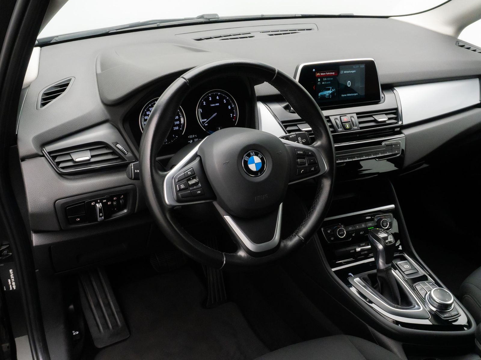 Fahrzeugabbildung BMW 225xe iPerf  Active Tourer Navi Geschwindig Touc