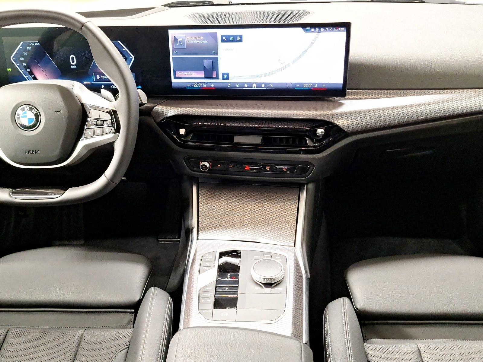 BMW 318i Touring LiveCockpitProf Kamera Driv.Assist