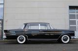 Mercedes-Benz 300 SEL Lang W112 Königsflosse /schöne Historie - Mercedes-Benz 300 mit Benzin-Antrieb: Limousine