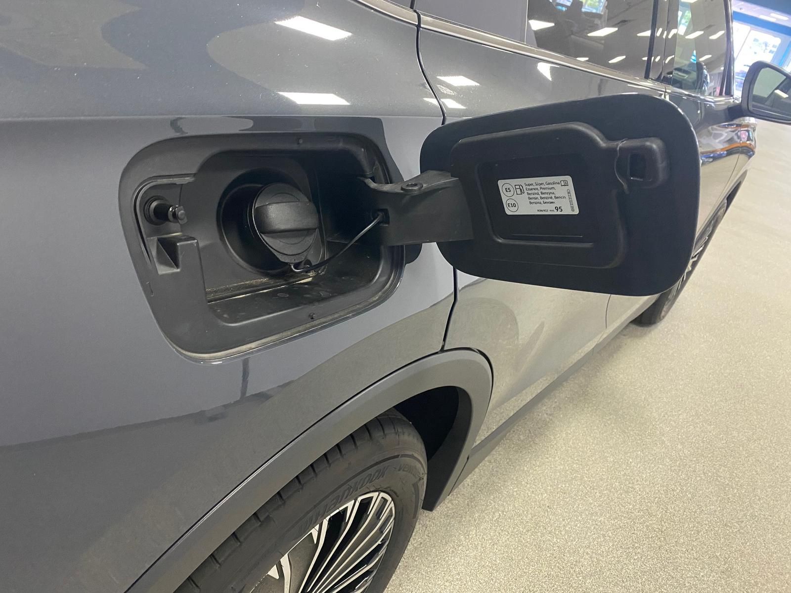 Fahrzeugabbildung Volkswagen Tiguan 1.5 eTSI+Elegance+AHK+NAVI+360 KAMERA+HUD