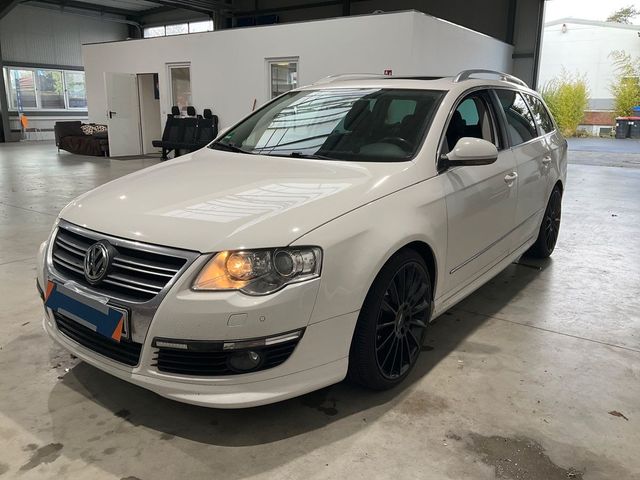 Volkswagen Passat 2.0 TSI Variant +R-LINE+BI-XENON+NAVI+AHK