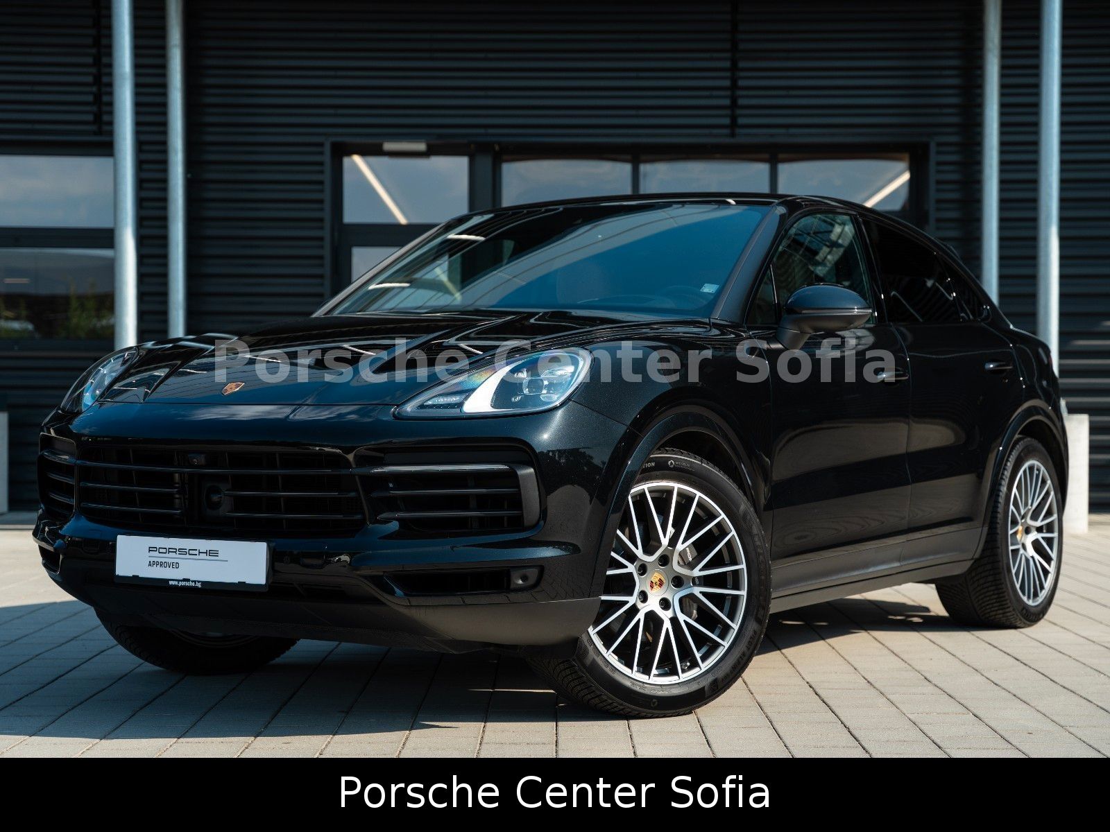 Porsche Cayenne - 1