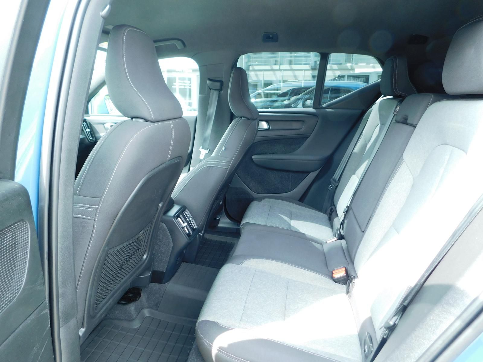 Fahrzeugabbildung Volvo XC40 B3 Core "ACC, 19-Zoll"