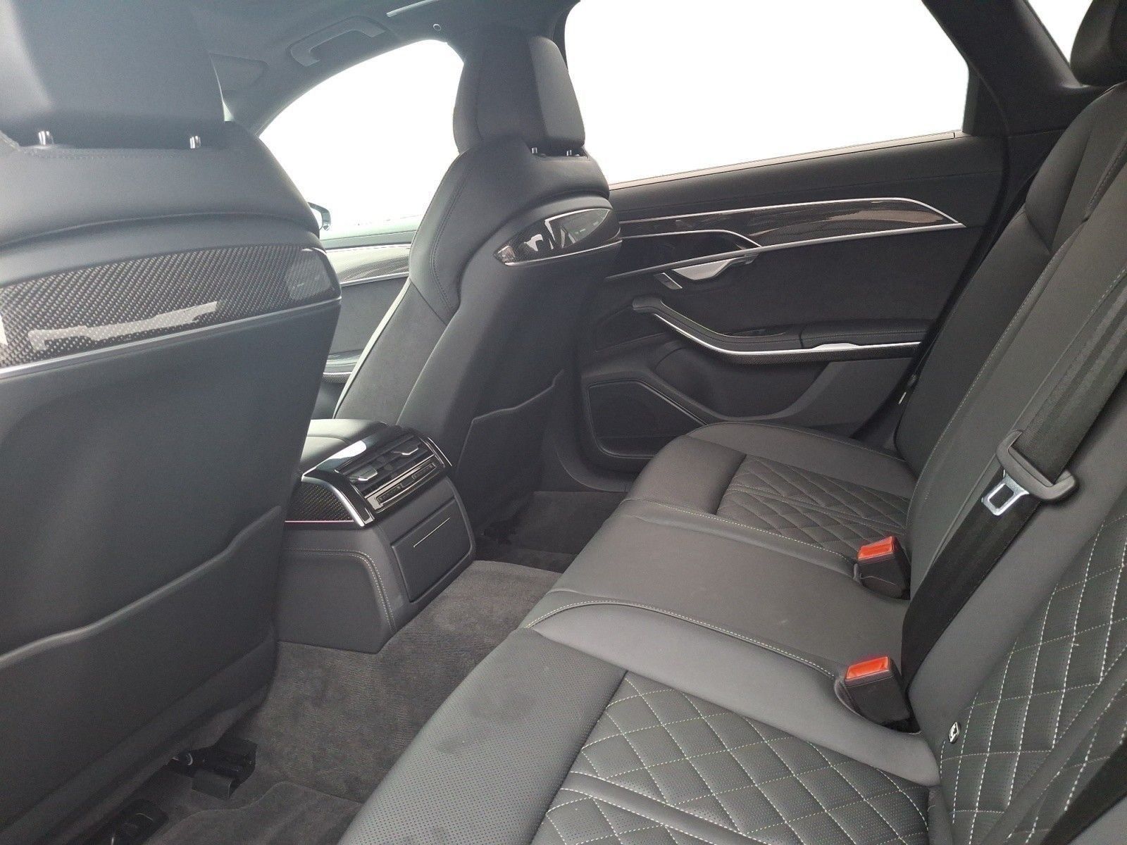Audi S8 - Bild 15