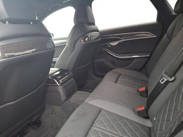 صورة مصغرة 15 لـ 2024 AUDI S8