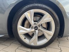 AUDI A4 Lim. 40 TDI quattro S line