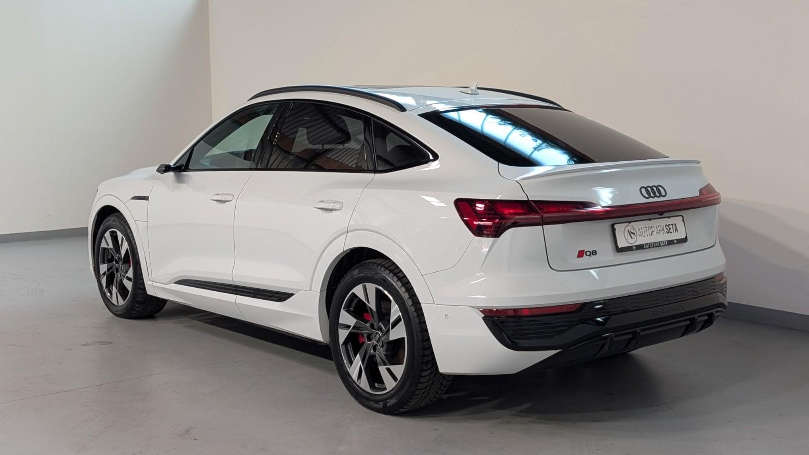 Audi Q8 Sportback e-tron 55 quatt S line AIR*BLACK-S