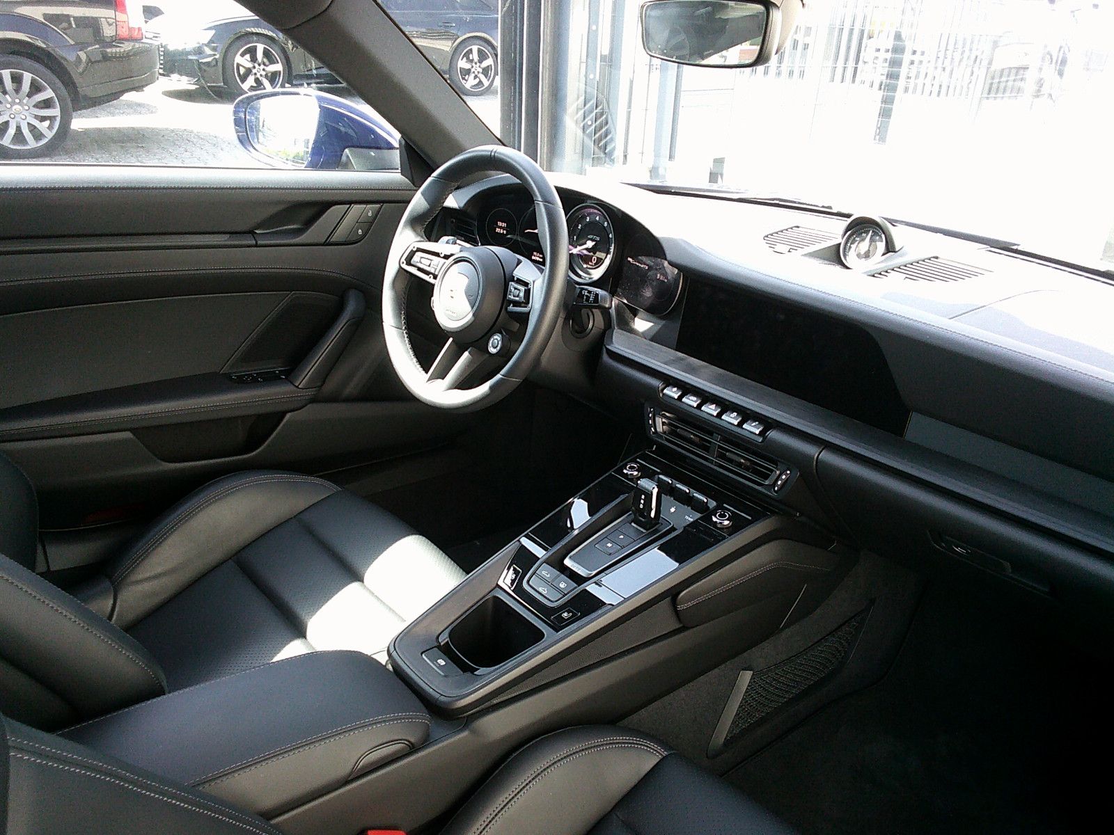 Fahrzeugabbildung Porsche 992 / 911 Carrera GTS /1.Hand *mod.2024*
