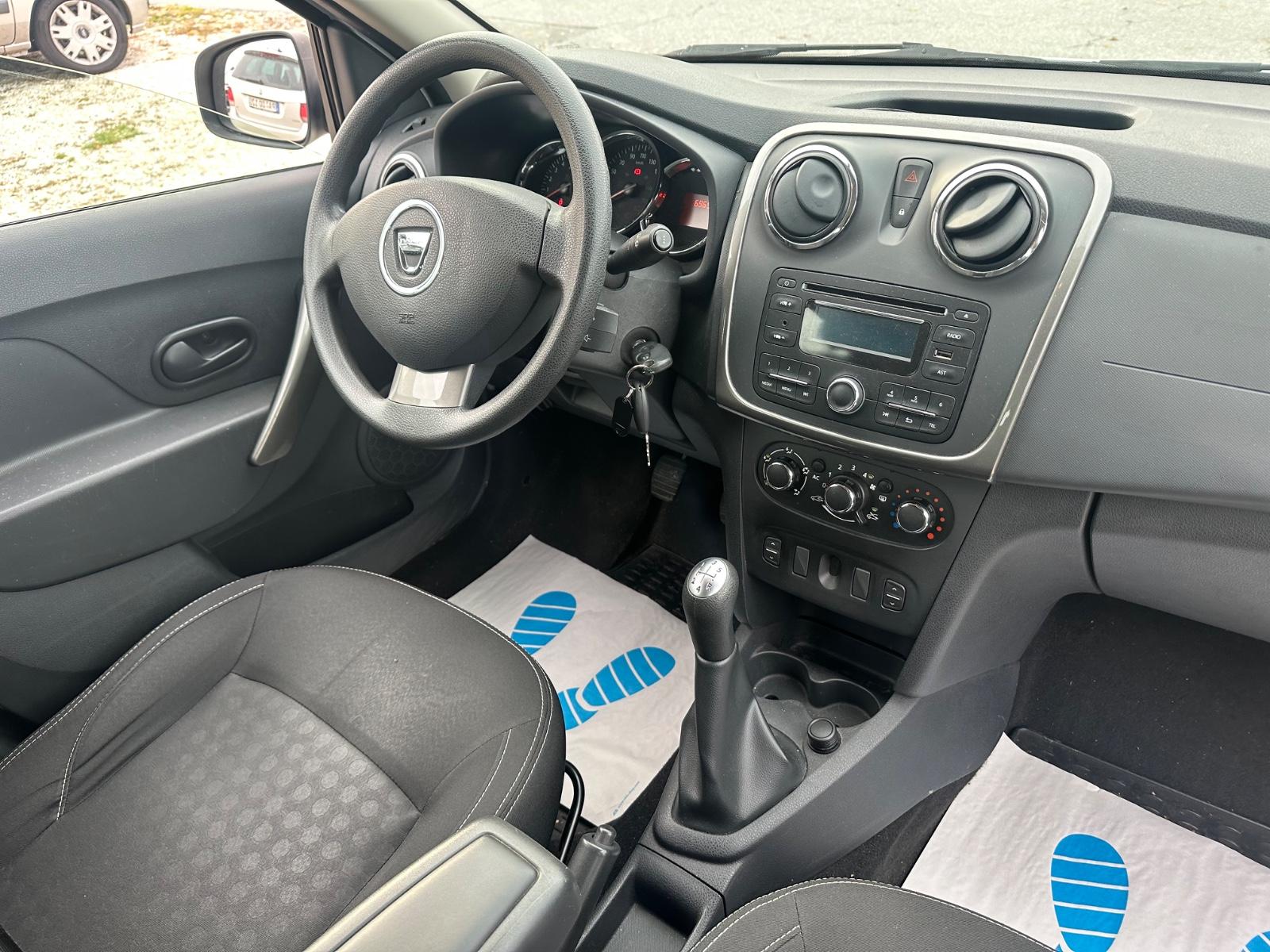 Dacia Logan 2015 — photo 9