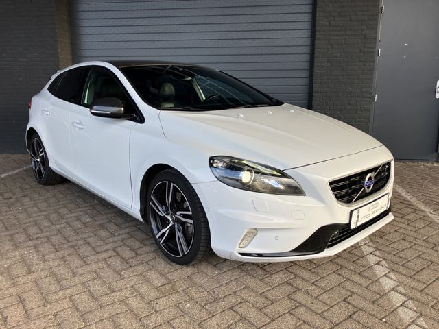 Volvo V40 2.0 D4 Carbon Edition