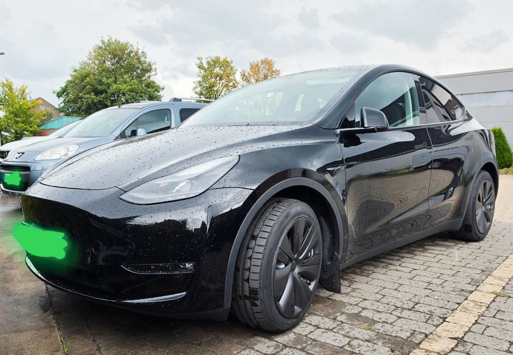 Image of Tesla Model Y