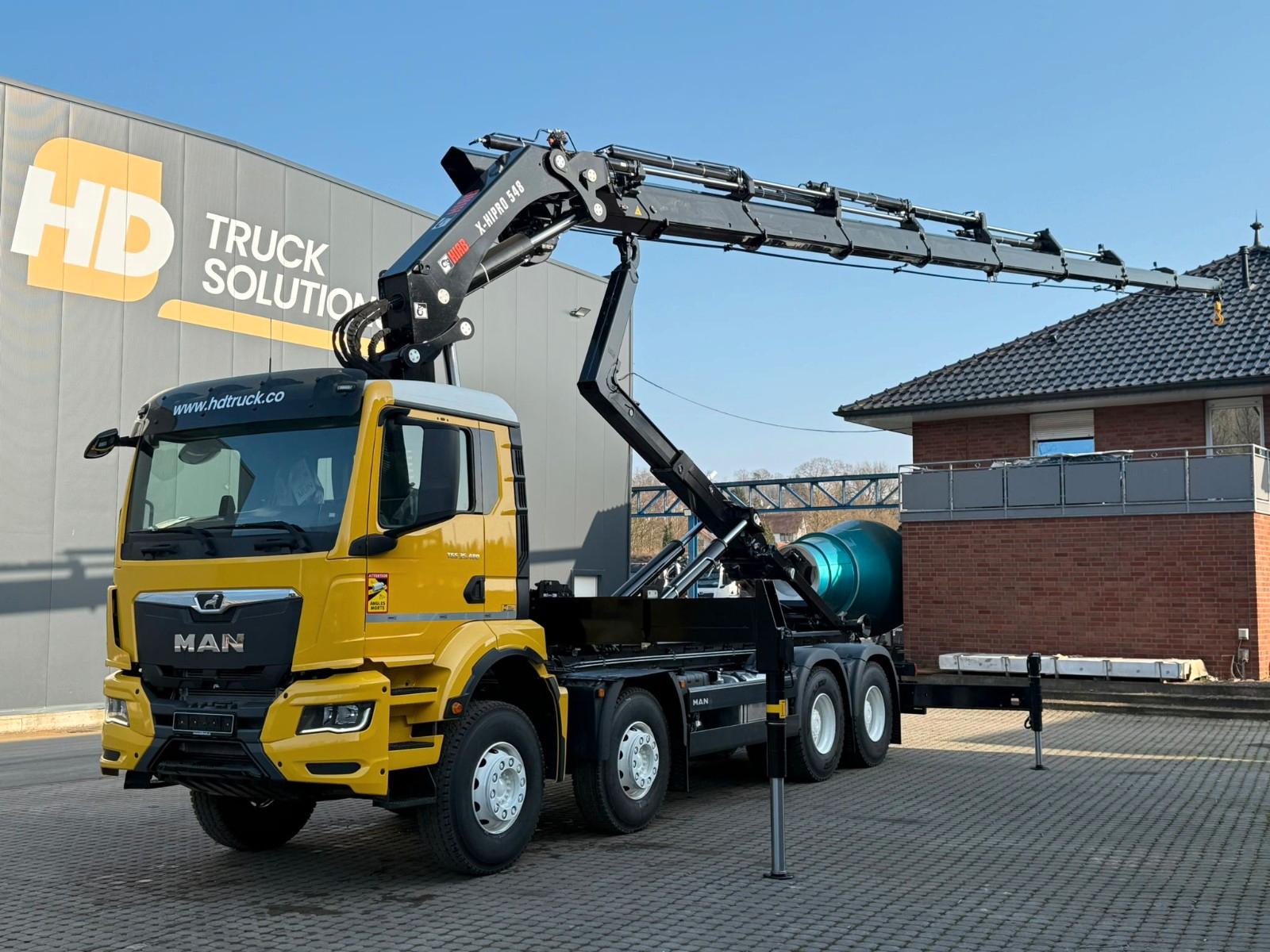 MAN TGS 35.520 8x4  Abrollkipper + Kran HIAB 548-8