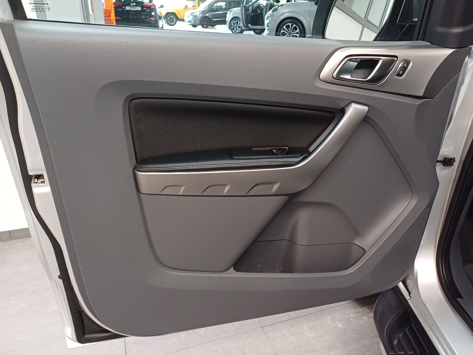 Ford Ranger XLT 2.2 TDCI Extrakabine 4x4 foto 4