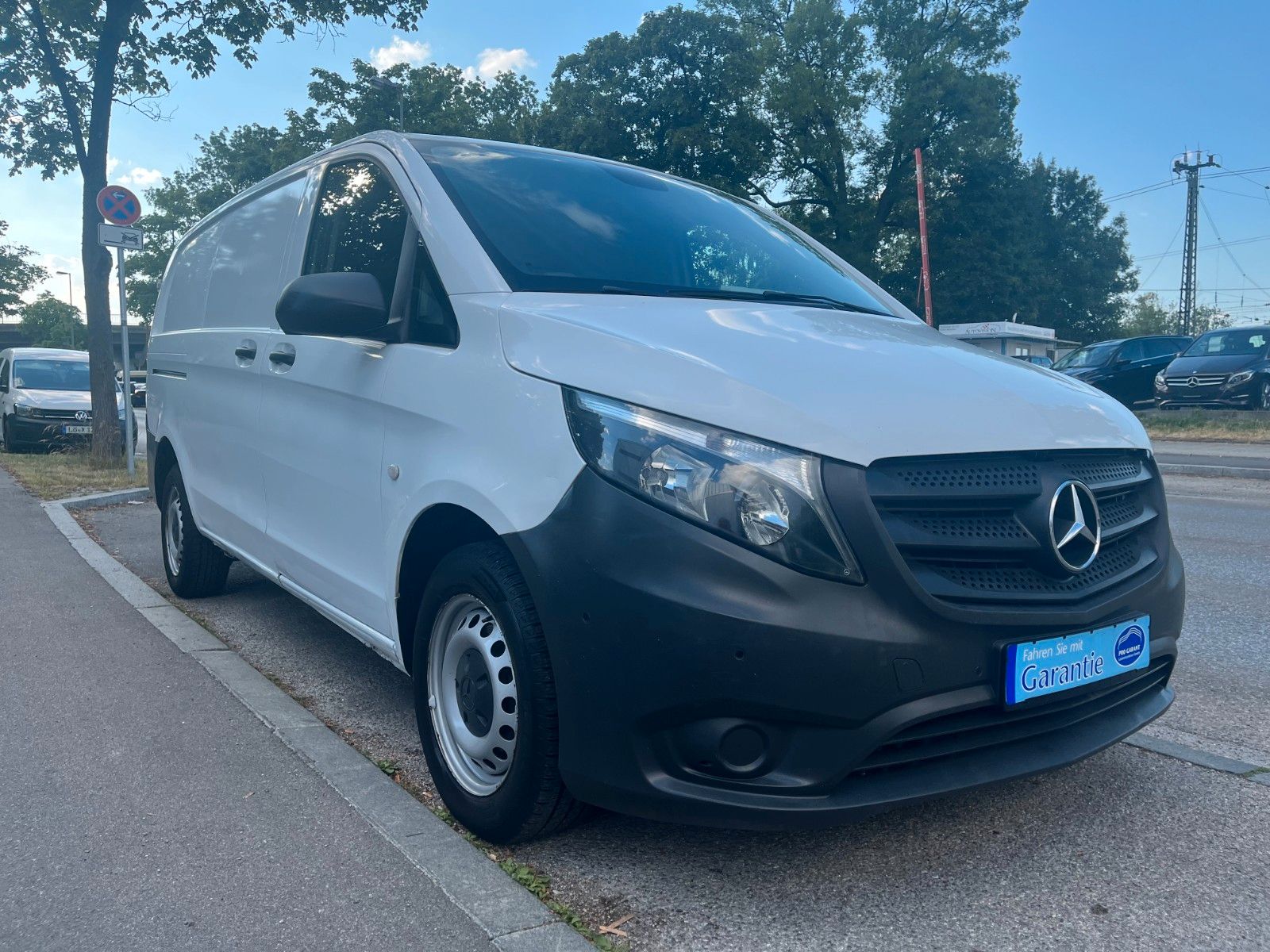 MERCEDES-BENZ Vito Kasten 111 CDI FWD lang TÜV NEU / SERVICE N