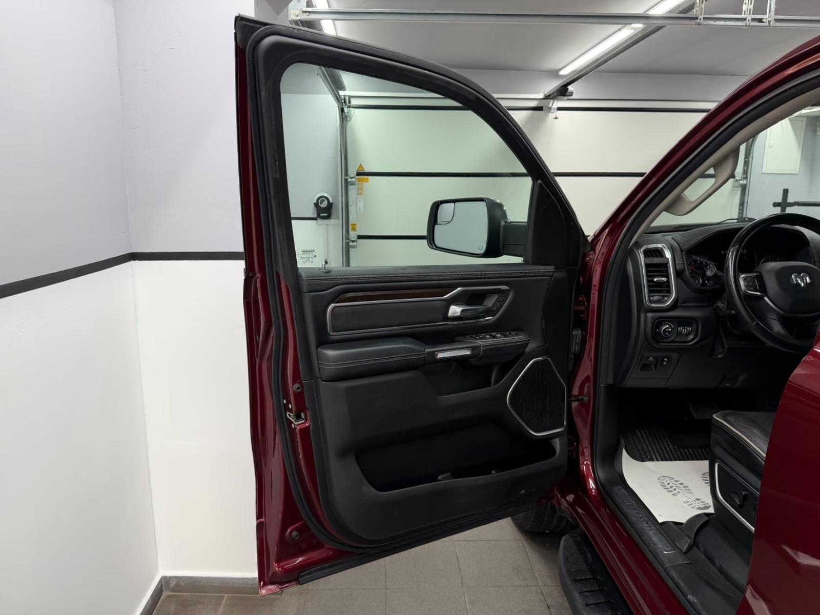 Dodge Ram 1500 HEMI 5.7 V8 eTorque 4x4 LARAMIE*Memo*SB, миниатюра 23