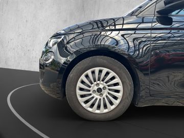 Fiat 500e Action 23,8 kWh Klima+SHZ+Carplay