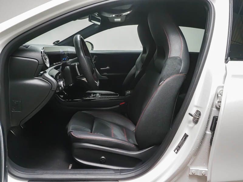 Mercedes-Benz A 220 d AMG Sport Night Navi LED Pano W-Paket 18 foto 5