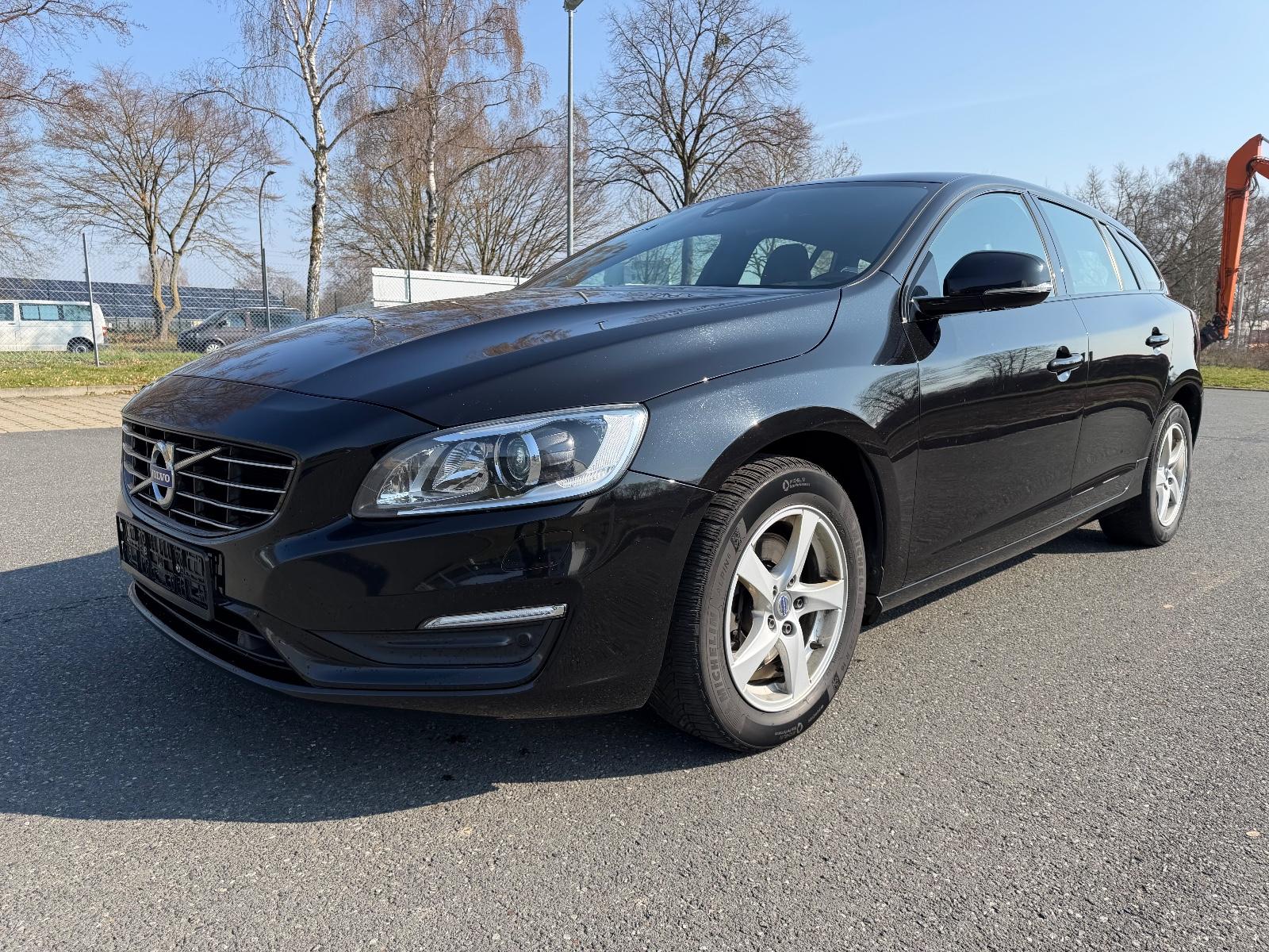 Volvo V60 Kombi Linje Svart 2.0d 190Ps Leder Tüv-Neu