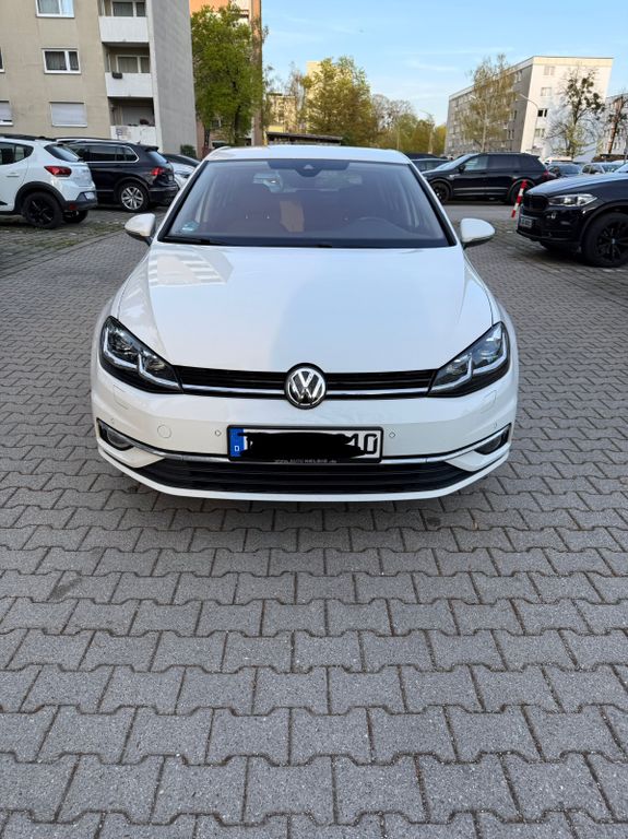 Image of Volkswagen Golf