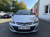 Opel Astra J Lim. 5-trg. Edition=Automatik-Klima= - Opel Astra Gebrauchtwagen in Lübeck