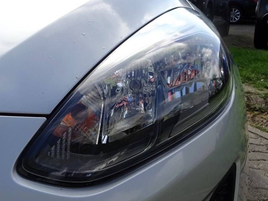 Fahrzeugabbildung Ford Fiesta  1.1 Cool & Connect ALW