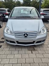 Mercedes-Benz A 180 AVANTGARDE Autotronic AVANTGARDE