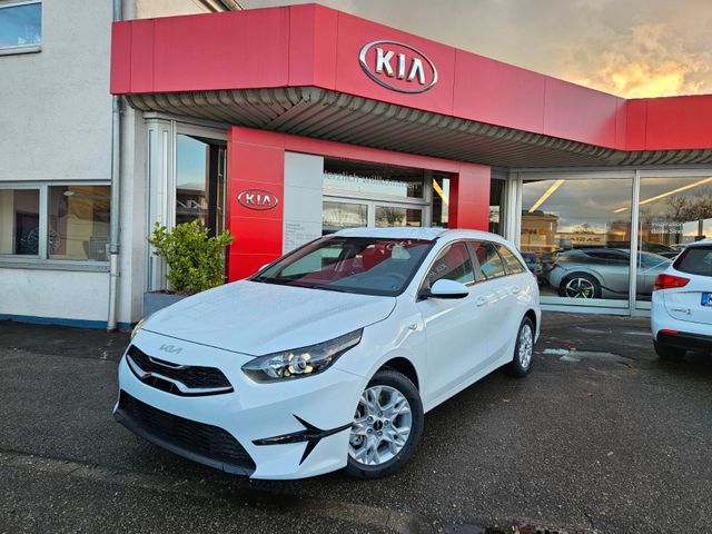 Kia Ceed SW 1.5 T-GDI DCT7 OPF Vision KOMF