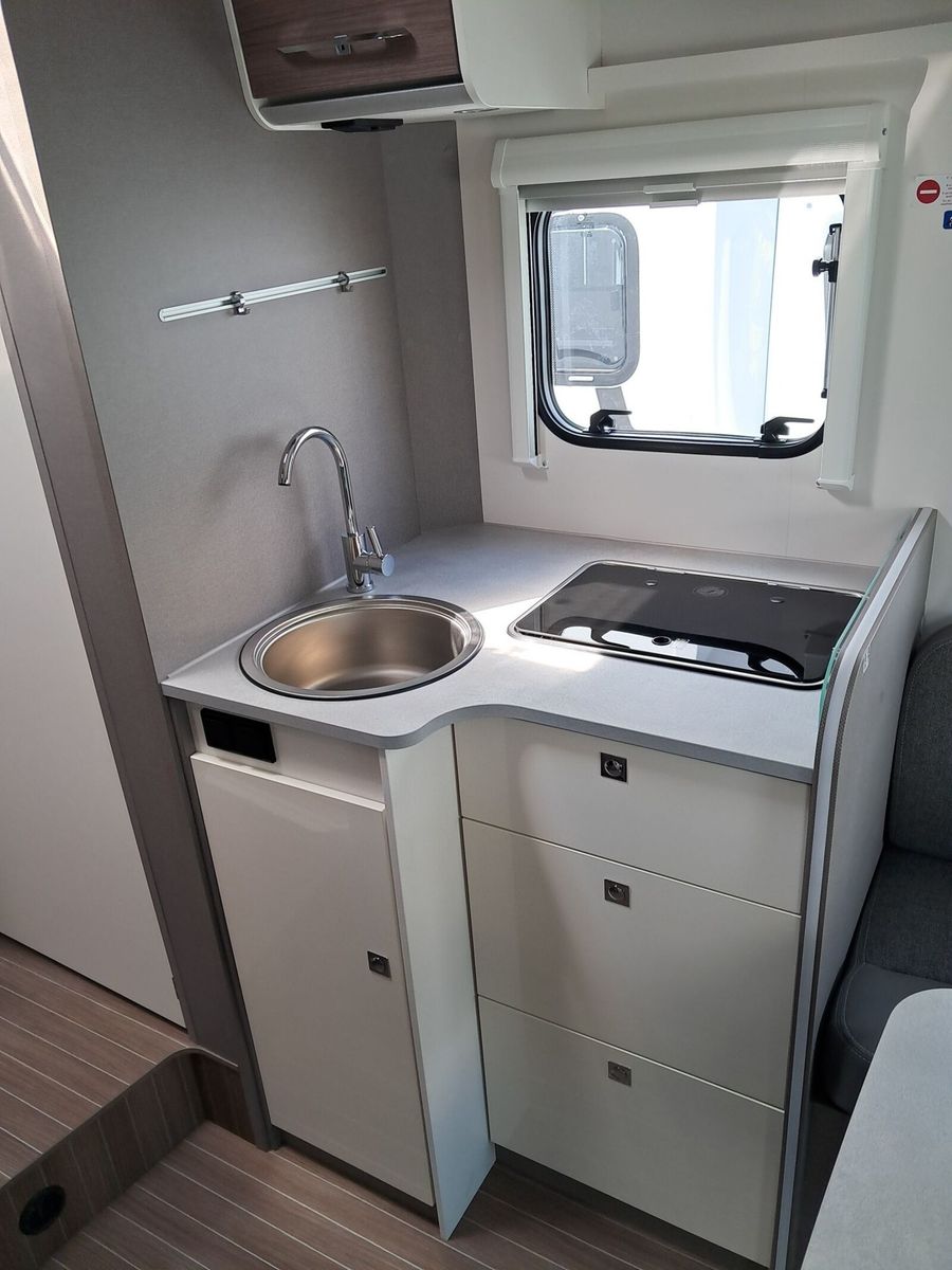 Fahrzeugabbildung Etrusco T Ford 7.3 SCF Klimaauto., Solaranlage, Hubbett