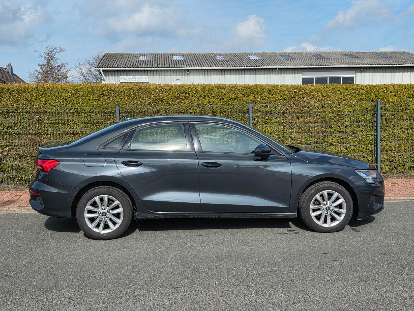 Audi A3 30 TDI S tronic Limousine  Sportback/065