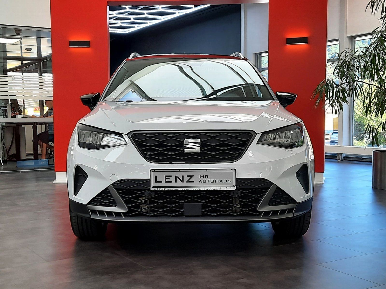 Fahrzeugabbildung SEAT Arona FR TSI DSG *AHK*Cam*PDC*LED*Sitzhg*ACC*APP