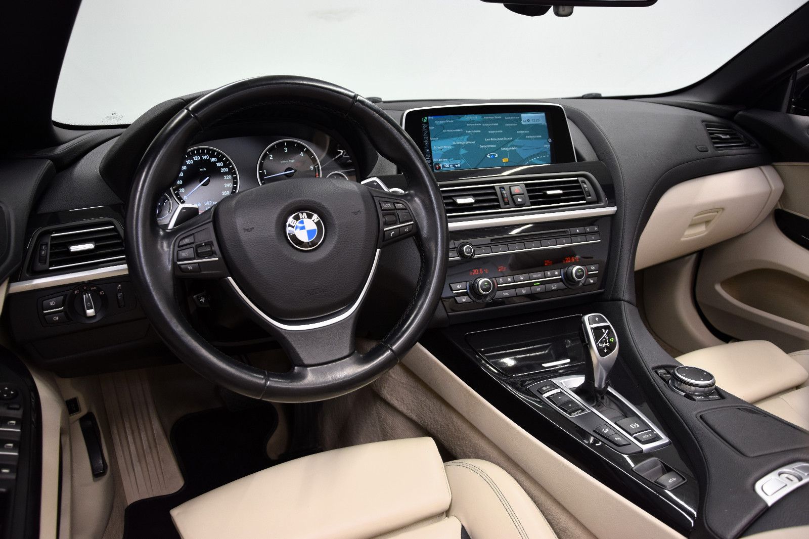 Fahrzeugabbildung BMW 640d xDrive Cabrio LED Navi Ambi Exklusiv-Leder