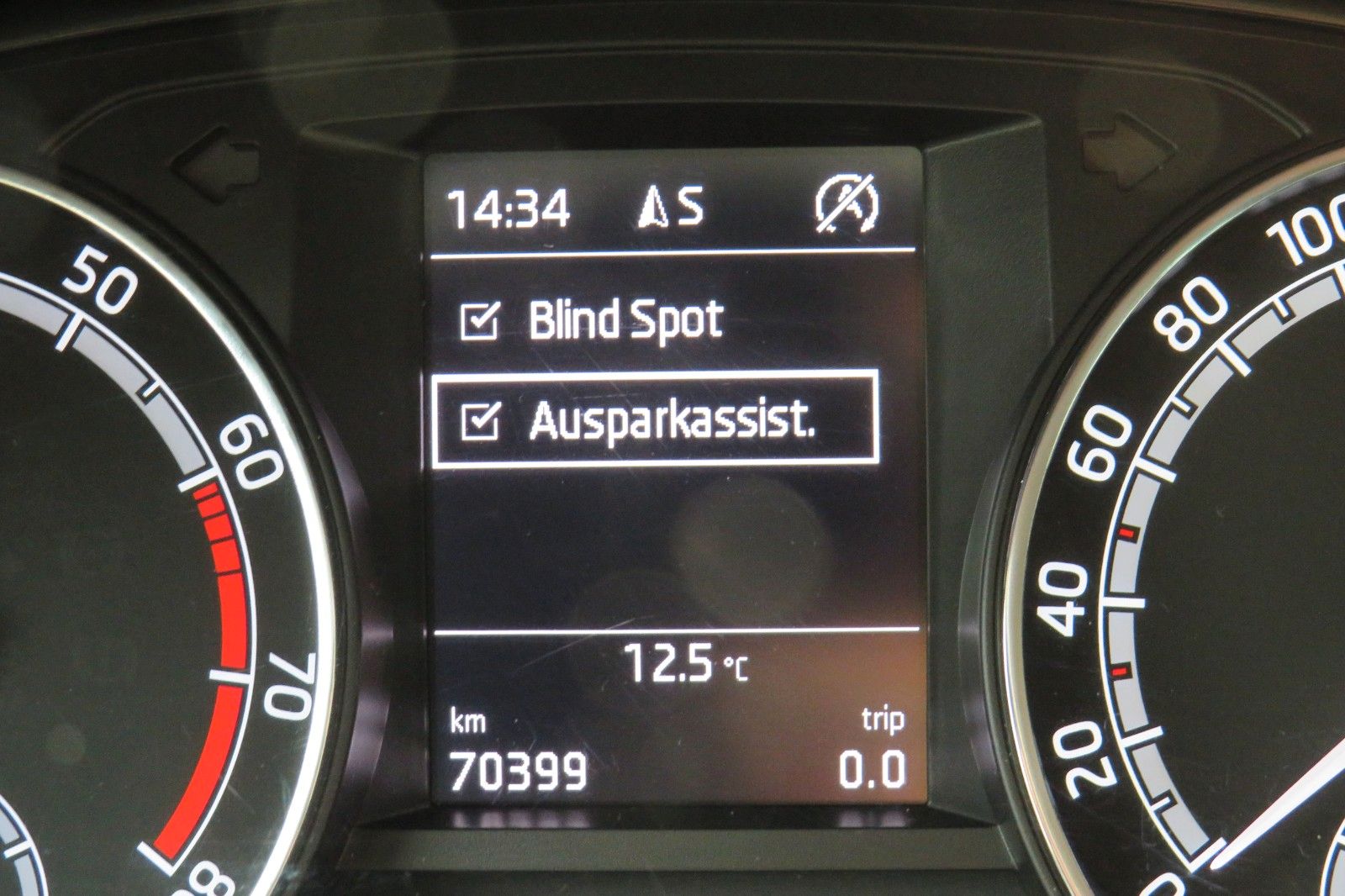 Fahrzeugabbildung SKODA Fabia Combi Ambition APP-CONNECT GRA PDC SITZH.1