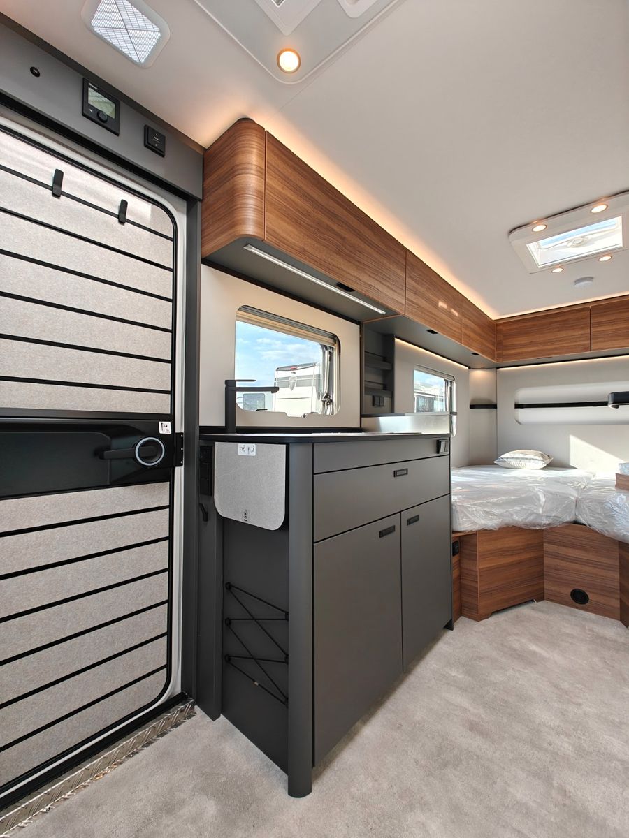 Fahrzeugabbildung HYMER / ERIBA / HYMERCAR Novaline 442 - MESSE-NEUHEIT 2026! -