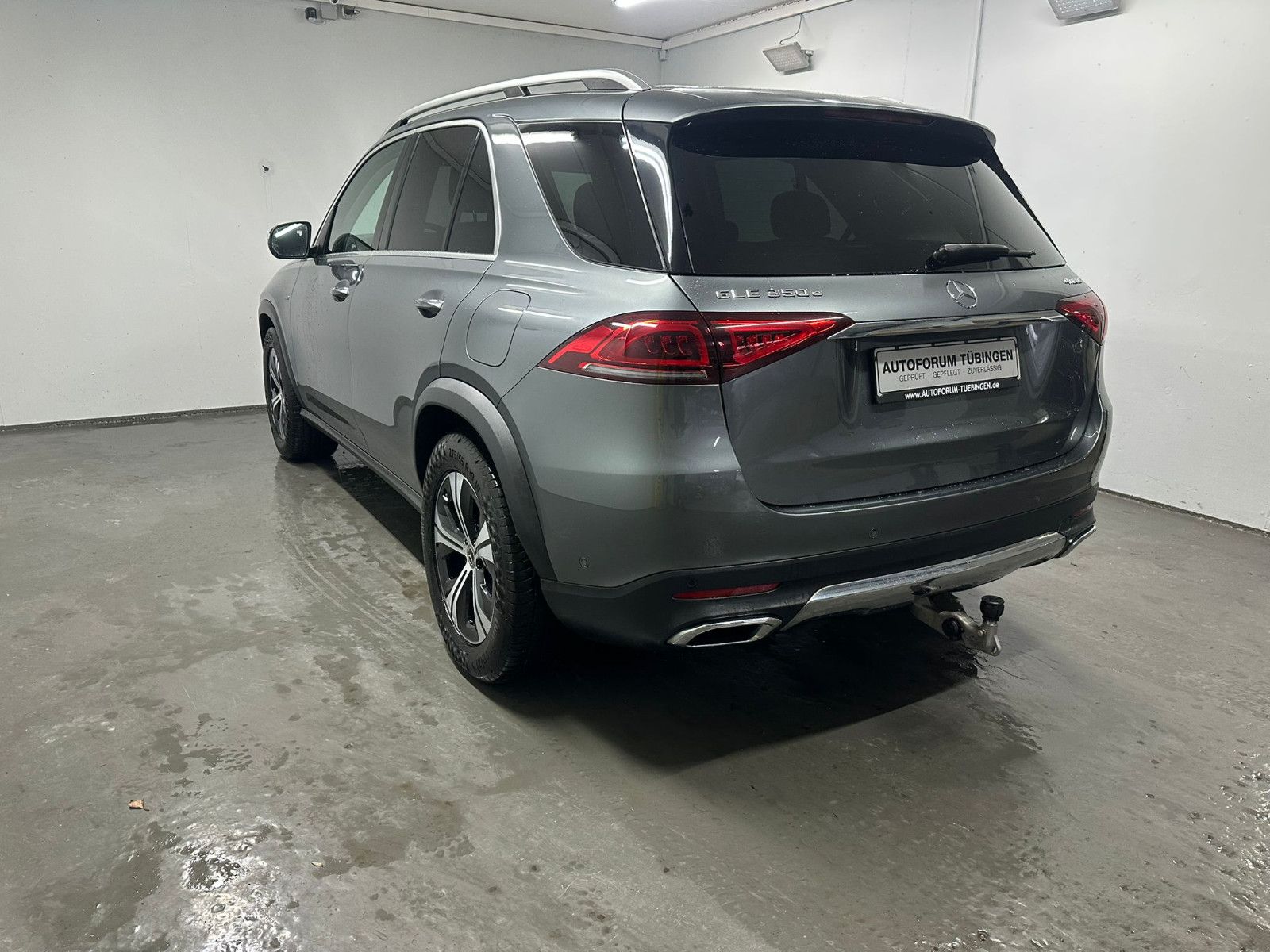 Fahrzeugabbildung Mercedes-Benz GLE 350e 4MATIC *LUXURY*AHK*KEYLESS*SITZKLIMA*