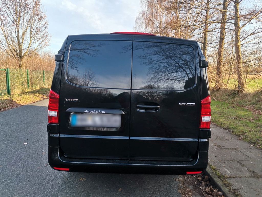 Image of Mercedes-Benz Vito