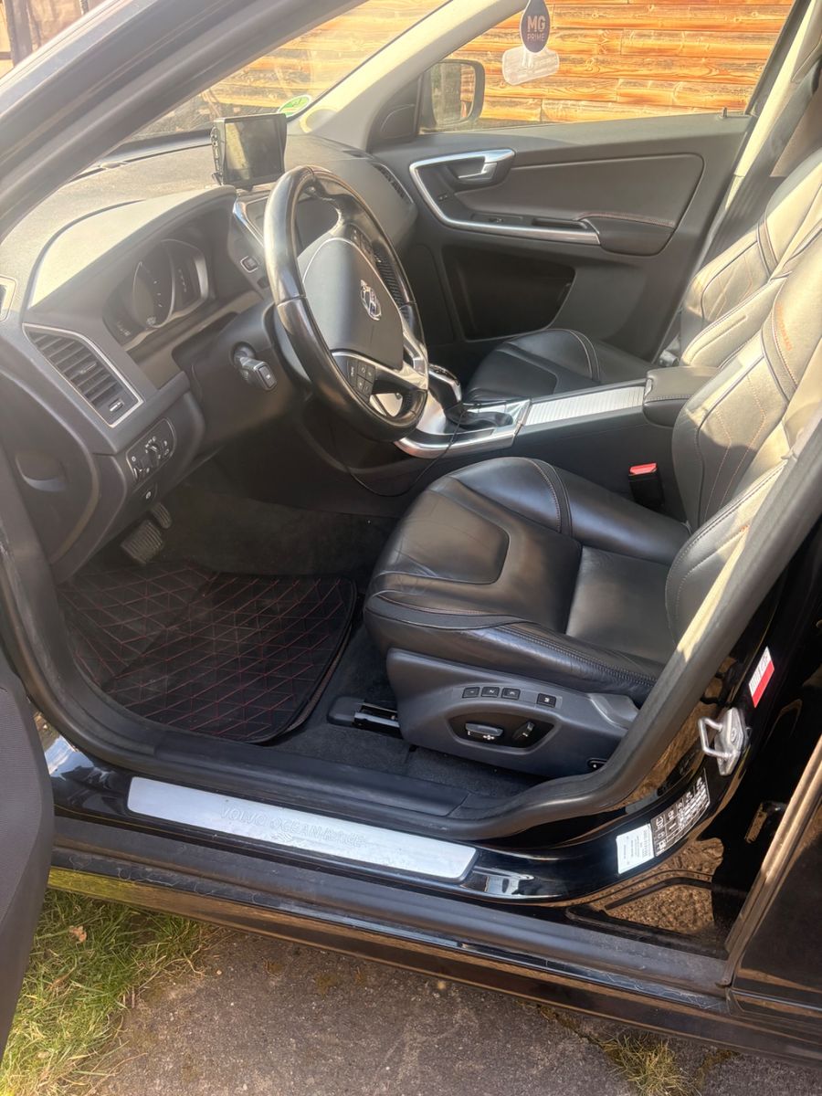 VOLVO XC 60