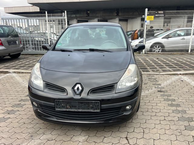 Renault Clio  1.2 16V 55kW,133.000 KM, Klima