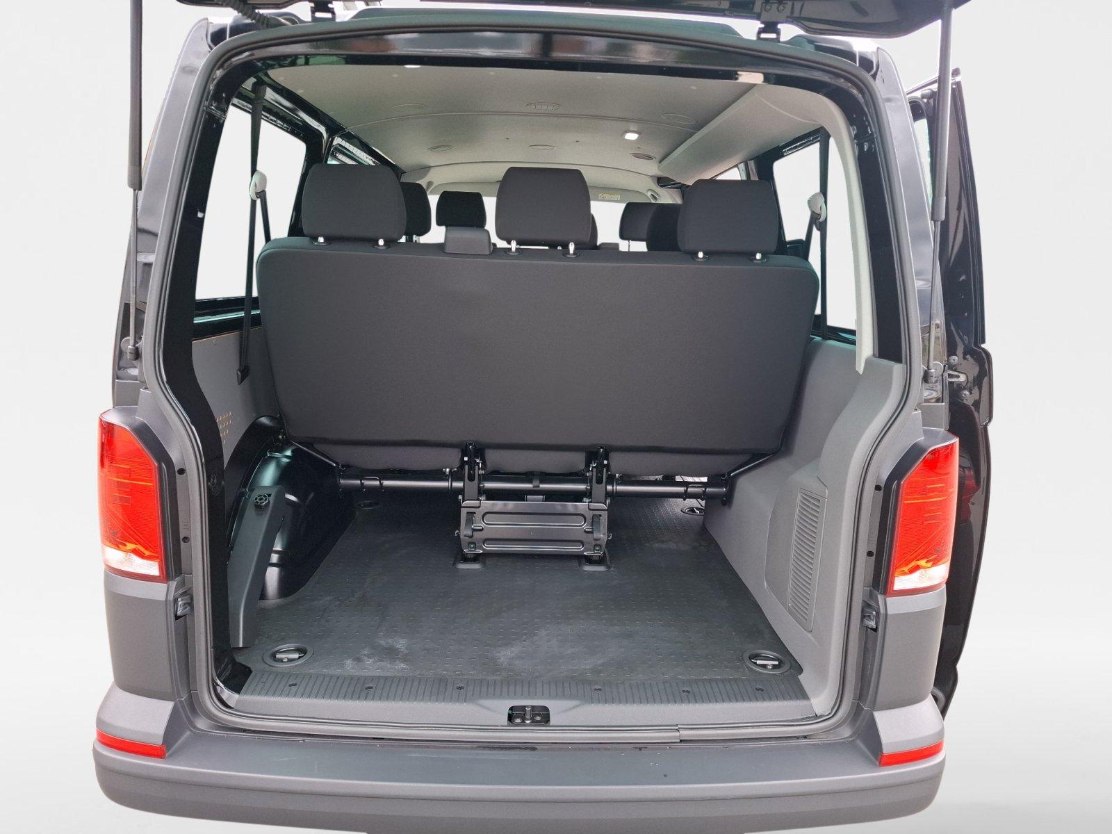 Volkswagen T6.1 Transporter Kombi 150 PS ACC AUT RFK PDC