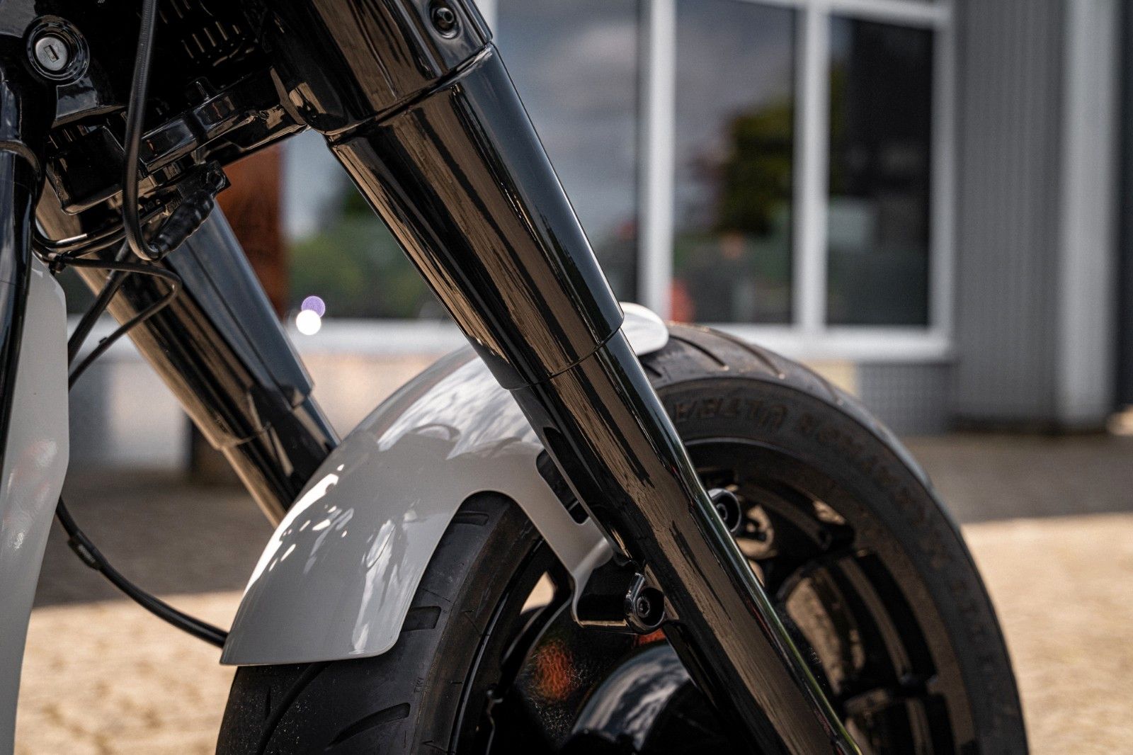 Fahrzeugabbildung Harley-Davidson DARK FAT BOY FLFBS 114 MY24 -JEKILL&HYDE-