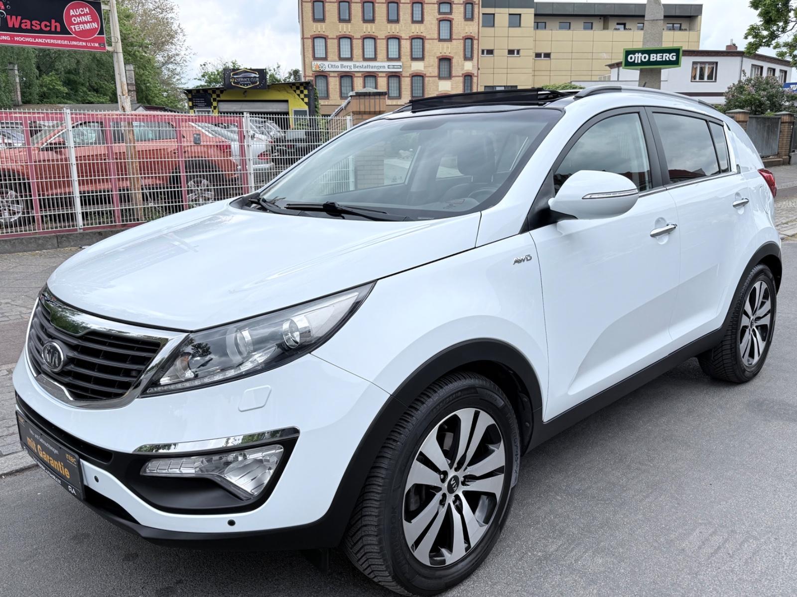 Kia SPORTAGE 2.0 CRDi 4WD+AUTOMATIK+XENON+PANO+SHZ+