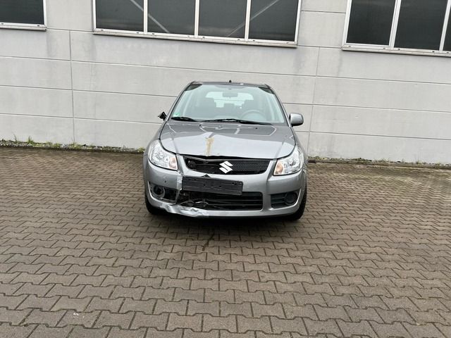 Suzuki SX4 **KLIMAANLAGE**AHK**