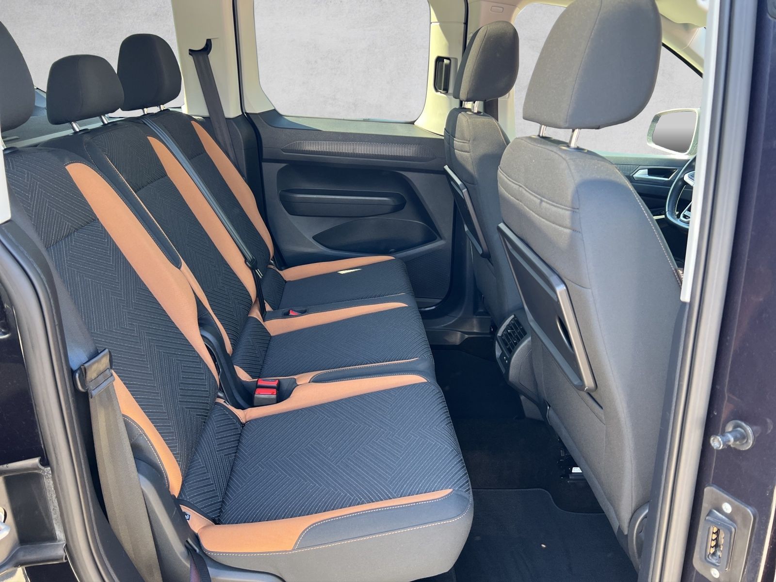 Caddy PanAmericana 1.5 TSI AHK*Navi*Pano**GRA