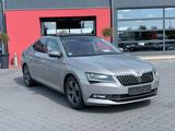 Skoda Superb Lim. L&K 4x4 *PANORAMA*SitzKlima*KAMERA* - Skoda Superb: Automatik