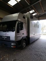 MAN 8.220 Wohnmobil Racetruck Catering - Angebote entsprechen deinen Suchkriterien