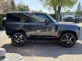 Land Rover Defender 90 V8 Matrix LED Meridian 360° Head up - Land Rover Defender in Augsburg
