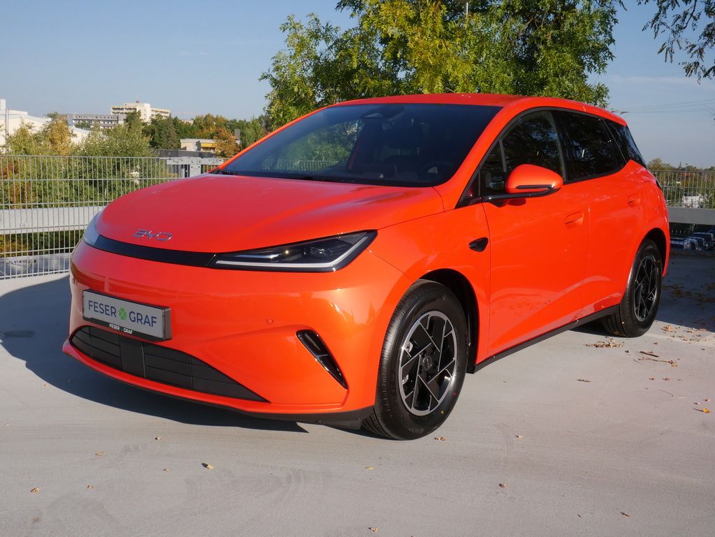 BYD Dolphin G DM-i Boost 156kW ACC LED Navi RüKa