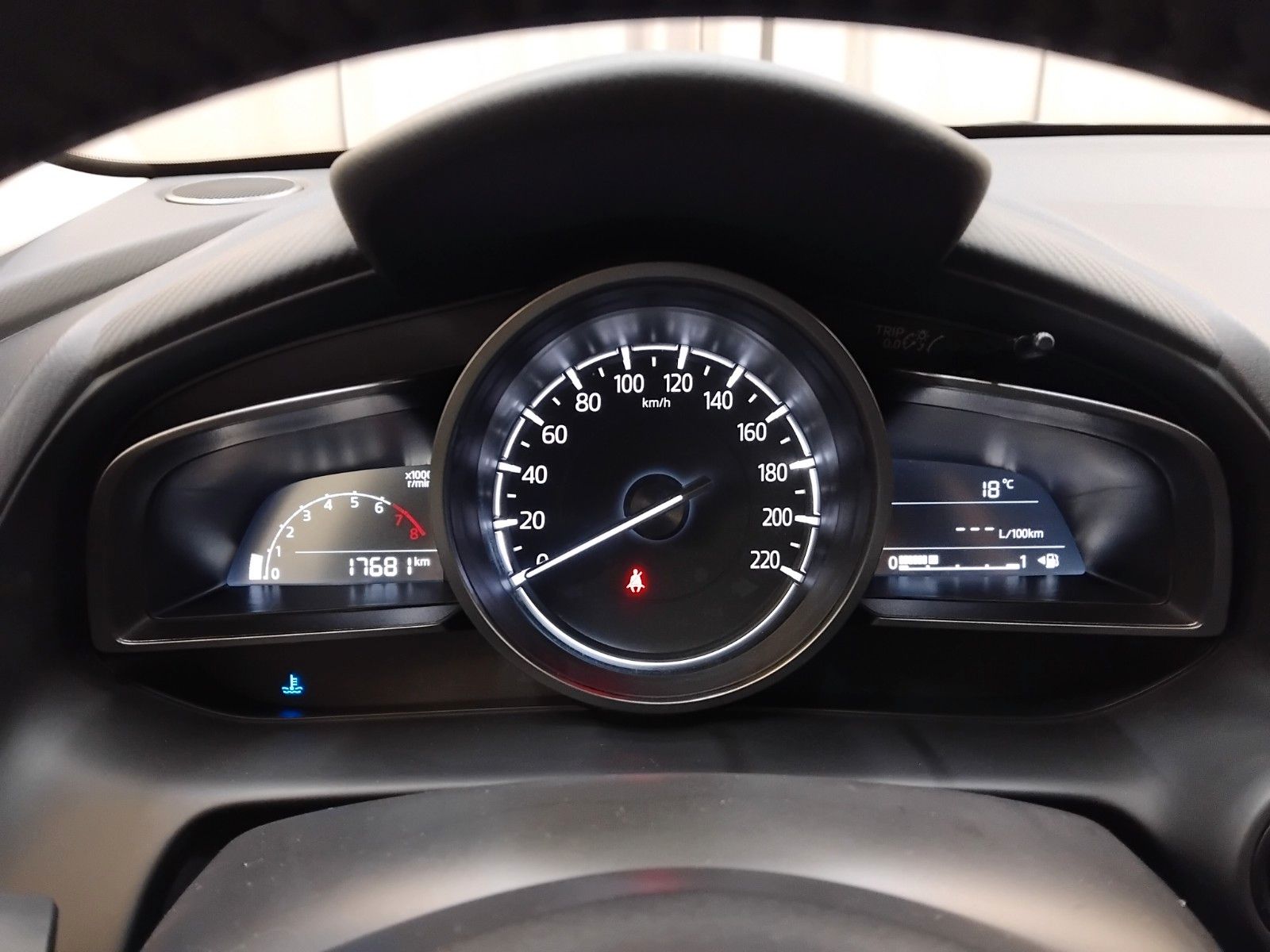 Mazda 2 (05/2023, Benzin)